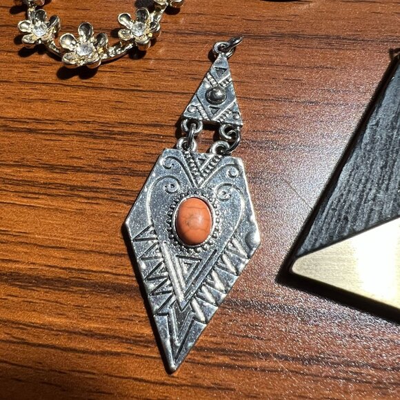 Lot Of 11 Assorted Pendants For Jewelry Making & Crafts - Picture 7 of 12